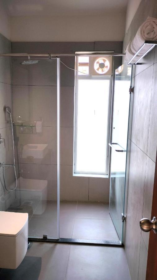 V Hotels And Resorts Chirala ภายนอก รูปภาพ